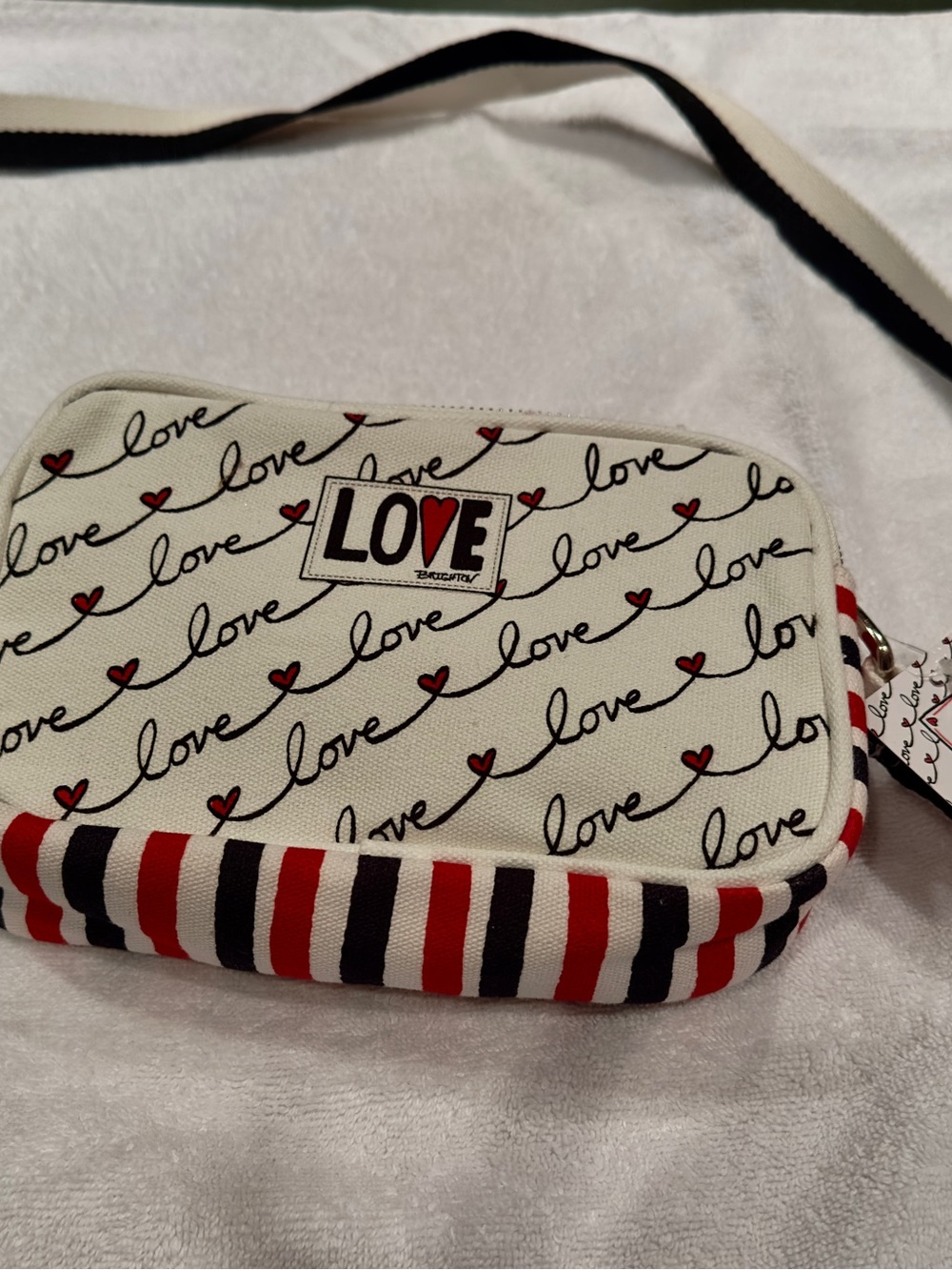 Brighton Love Scroll Crossbody Bag NWT White Red Black Hearts $88 Retail